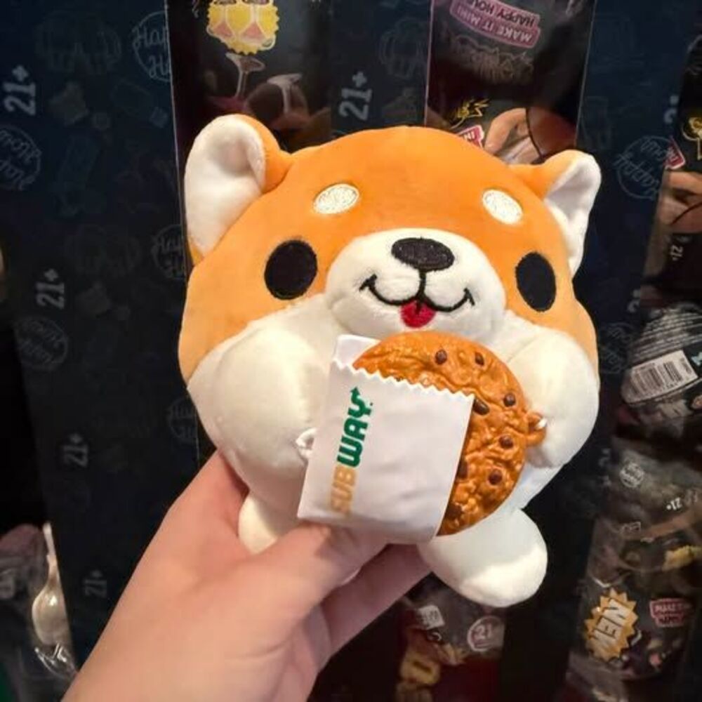 Zuru foodie snackles Subway Cookie Plush doggy plush snackles